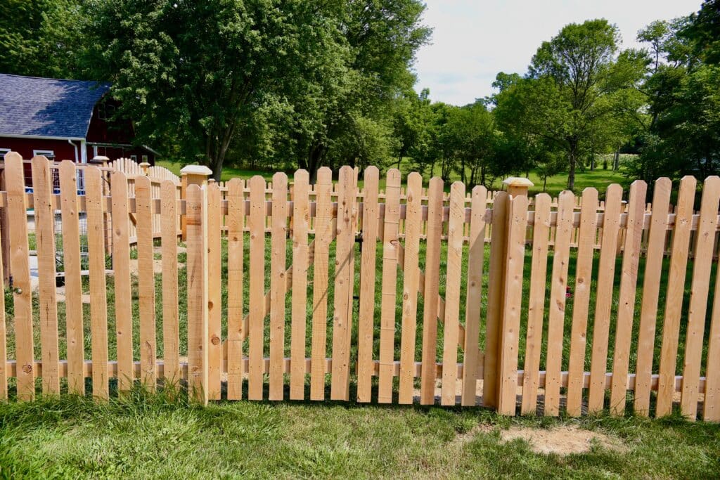 Cedar fencing company in Indianapolis