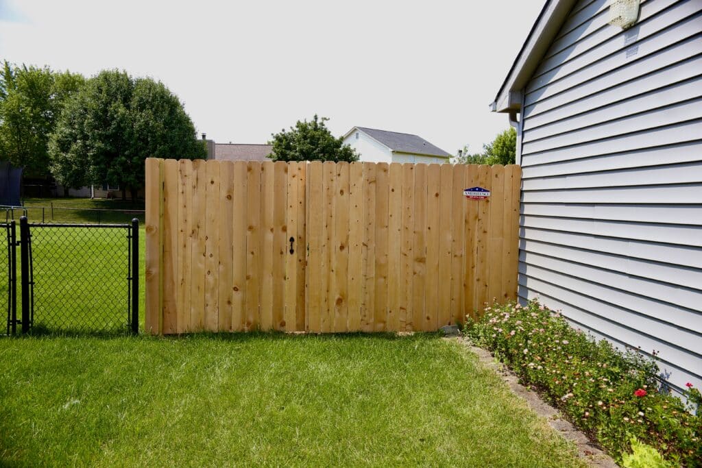 Cedar fencing company in Indianapolis